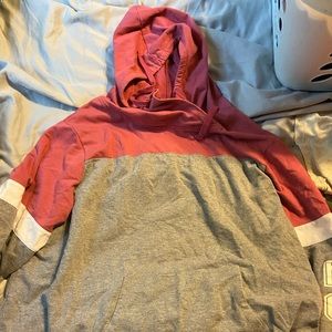 Pink and grey cropped hoodie !